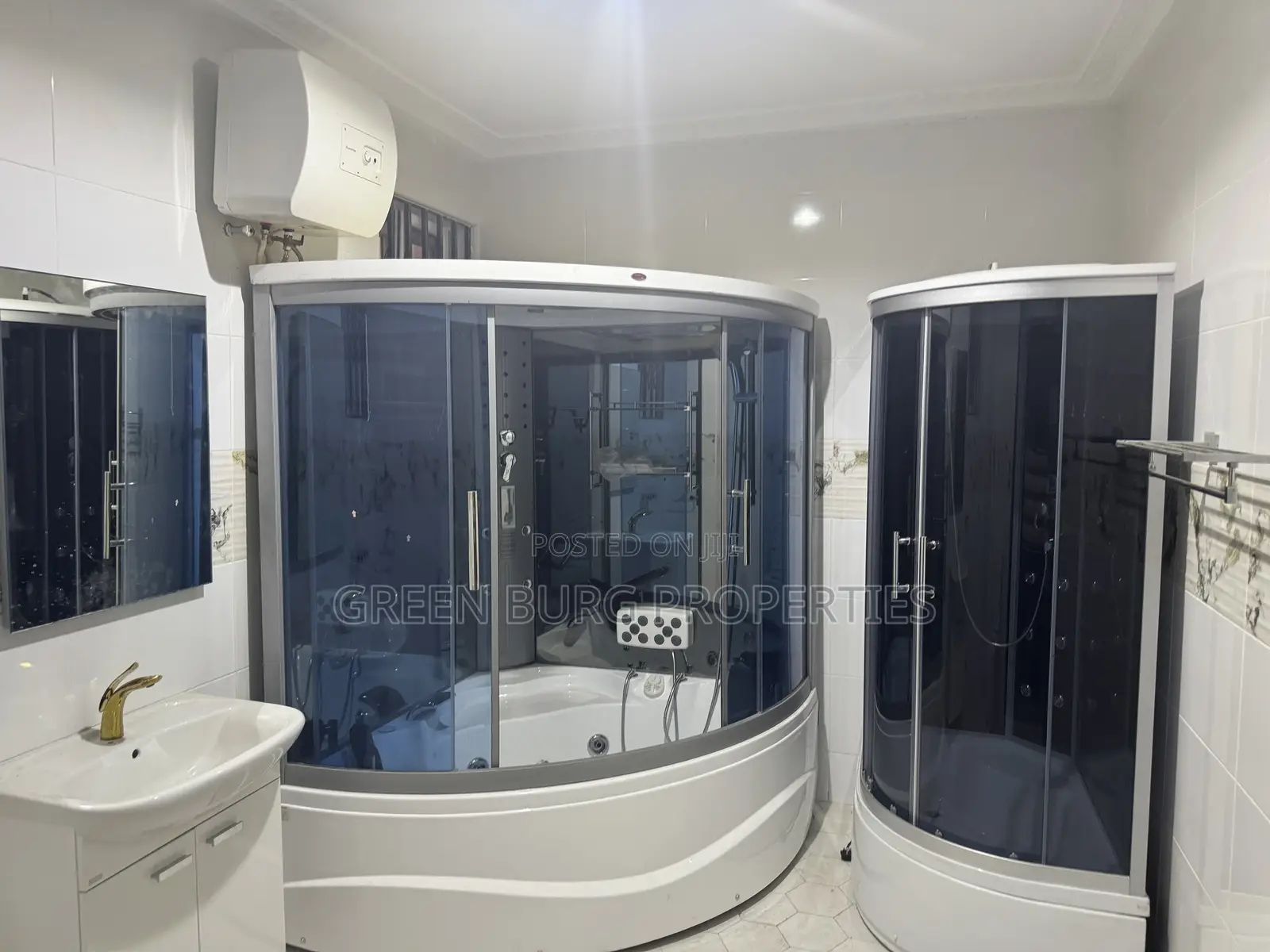 5bdrm House in East Legon for rent