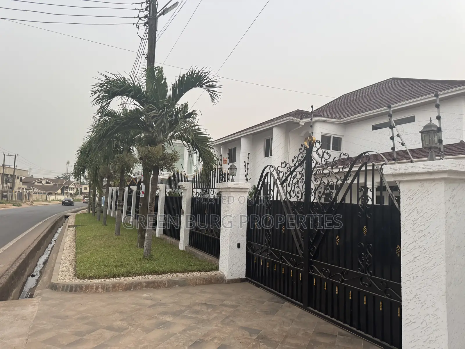 5bdrm House in East Legon for rent