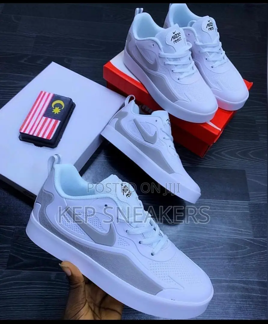 Nike Air 270 React