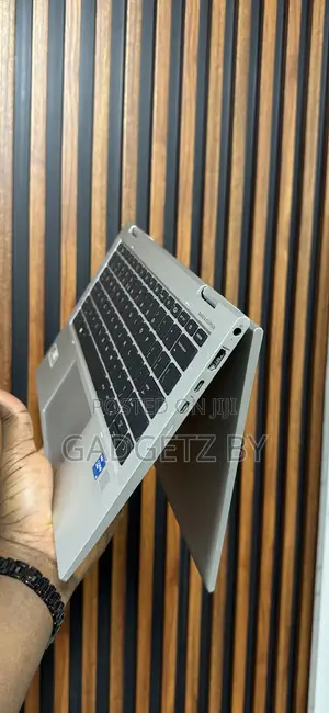 Laptop HP EliteBook 830 G8 16GB Intel Core I5 SSD 512GB