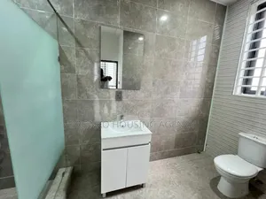 3bdrm House in Bronko Housing, Achimota for rent
