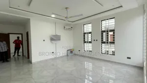 3bdrm House in Bronko Housing, Achimota for rent