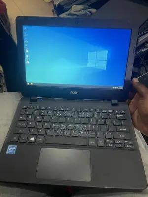 Laptop Acer 4GB Intel SSD 32GB