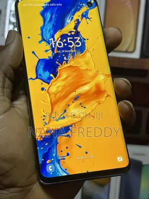 New Samsung Galaxy S10 128 GB Black