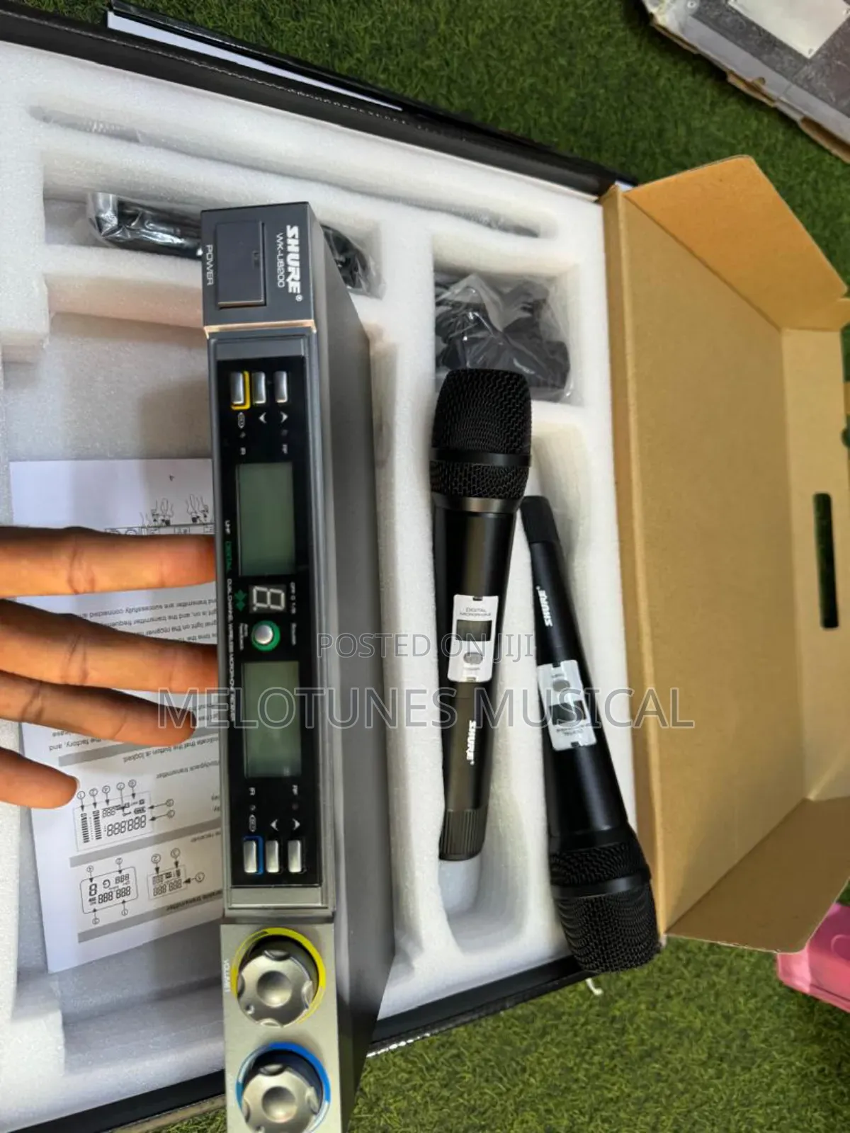 Shure MX55 Dual Wireless Microphone