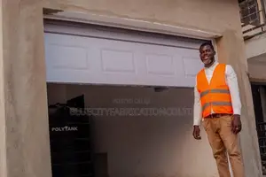 Canadian Automated Garage Door Single Car 9ft X8ft