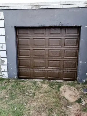 Canadian Automated Garage Door Single Car 9ft X8ft