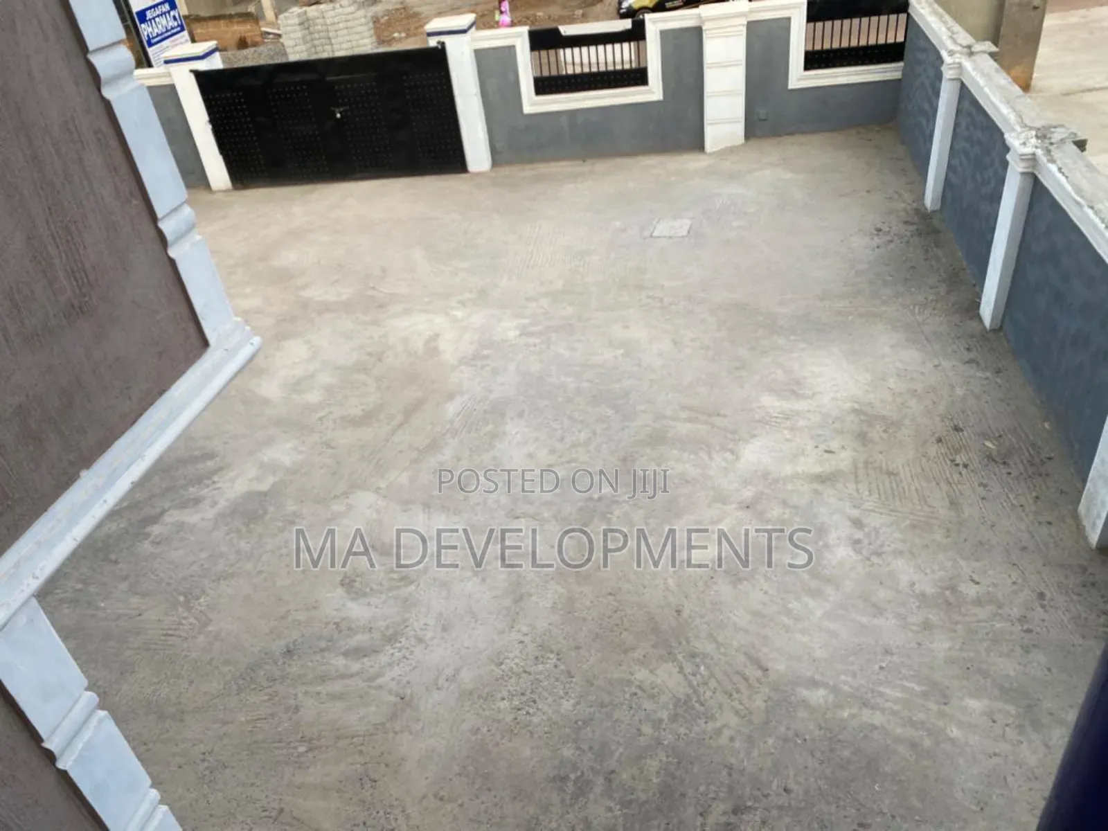 5bdrm Duplex in Ma Developments, Ofankor for sale
