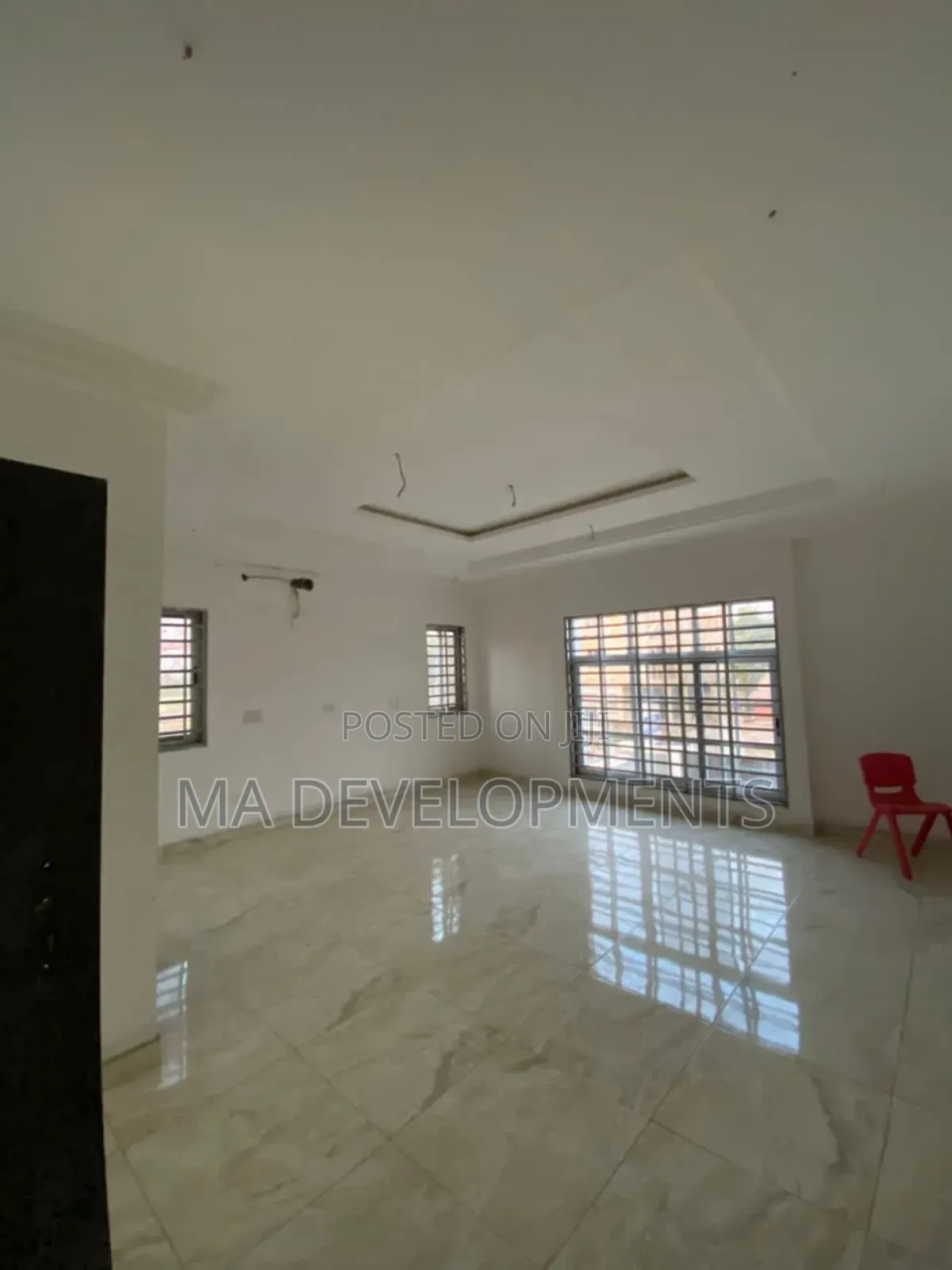 5bdrm Duplex in Ma Developments, Ofankor for sale