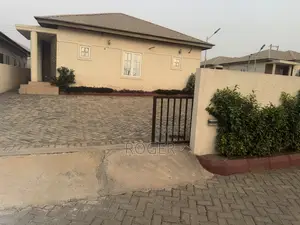 3bdrm House in Dome for sale