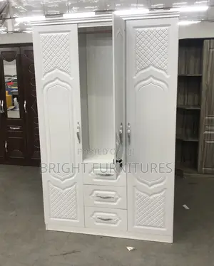 Imported Three Doors Wardrobe With Mirror and Drowners