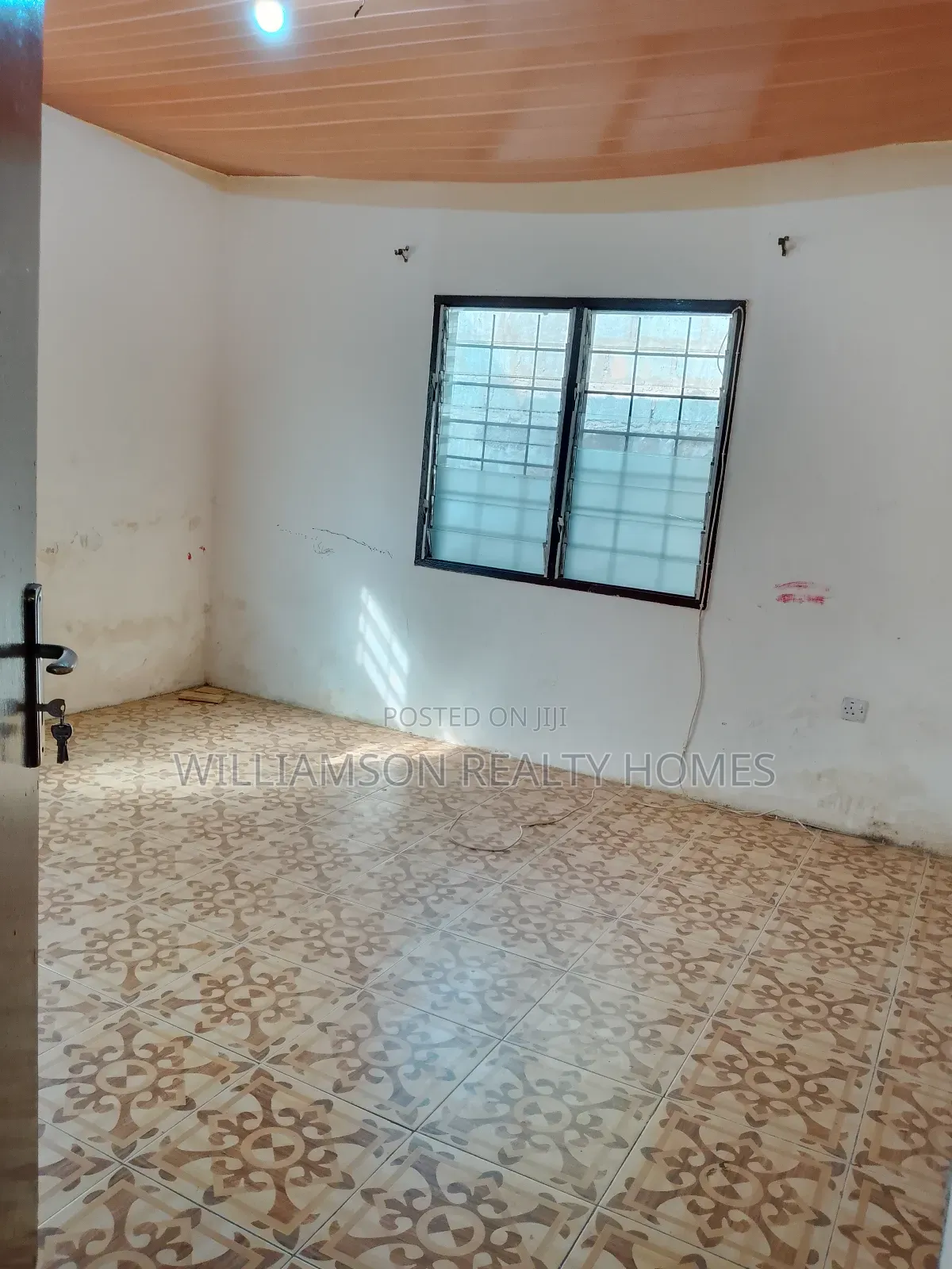 2bdrm House in Community 18 Area, Spintex for rent