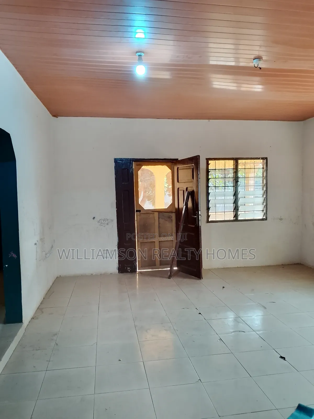 2bdrm House in Community 18 Area, Spintex for rent