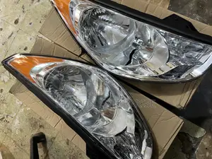 Hyundai Tucson/ Hyundai Ix35 Head Light 2009-2012