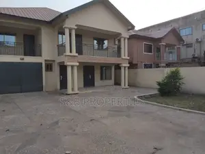 4bdrm House in Ashomang Estate for sale