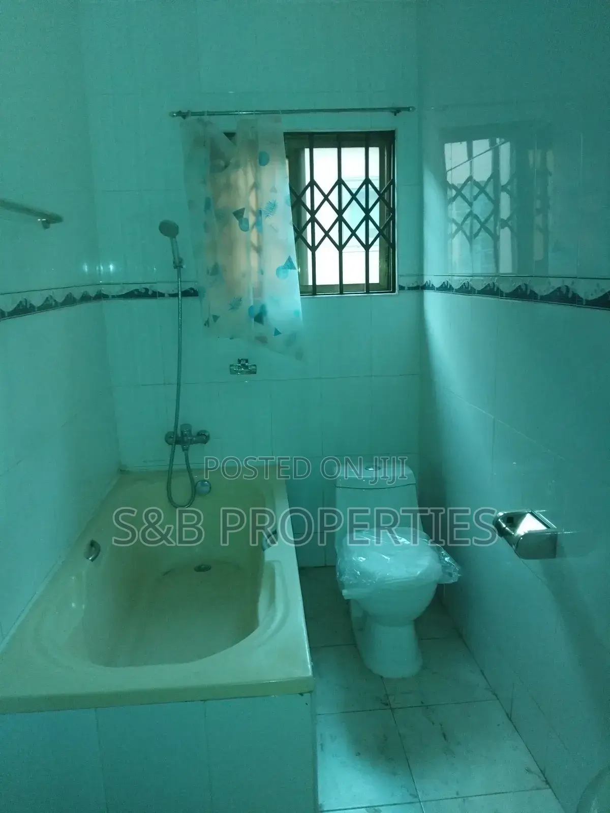 4bdrm House in Ashomang Estate for sale