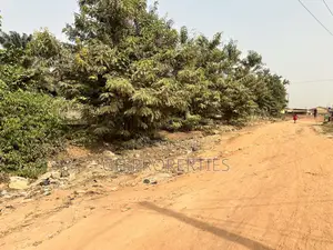 Half Daban Second Plot to Main Road.