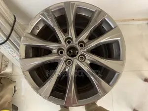 Toyota Rav4 2018 Rim18” (Home Used 3 Pieces Only)