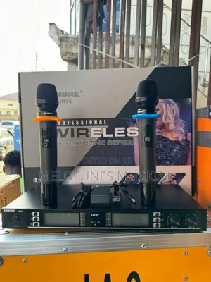 Shure Ur8s Professional Wireless Microphone