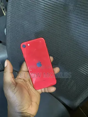 Apple iPhone SE (2020) 128 GB Red