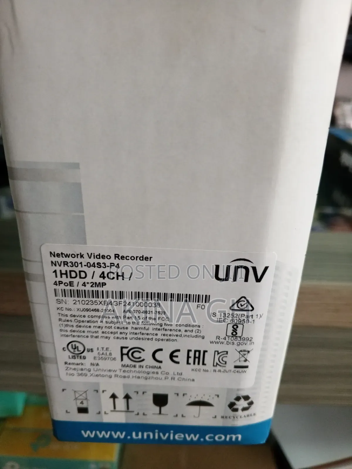 Uniview 4ch Poe NVR Unv ( Nvr301-04s3-P4)