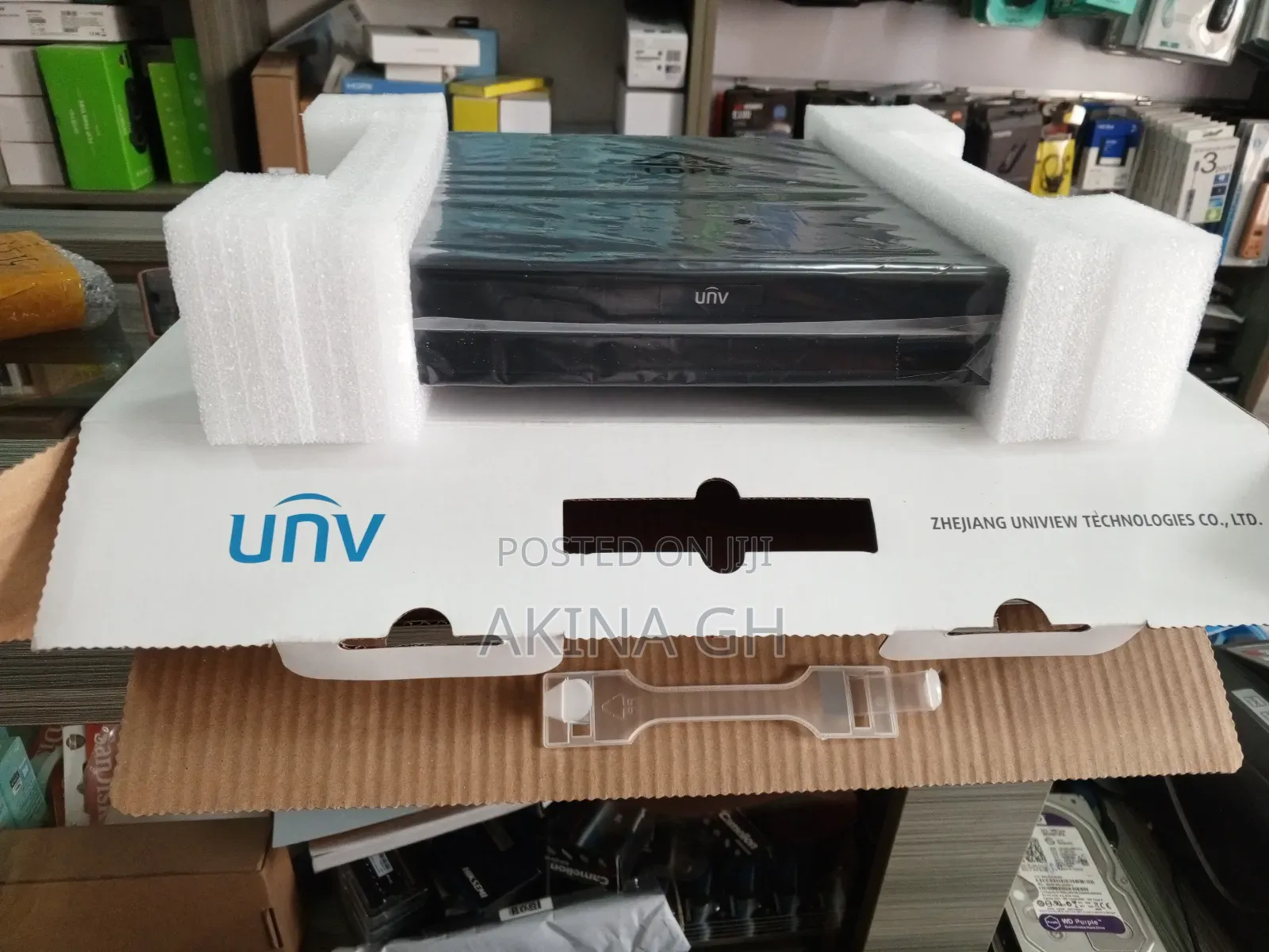 Uniview 4ch Poe NVR Unv ( Nvr301-04s3-P4)