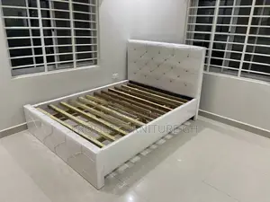 White Bedframe ( Double 54x75)// Durable And Luxurious