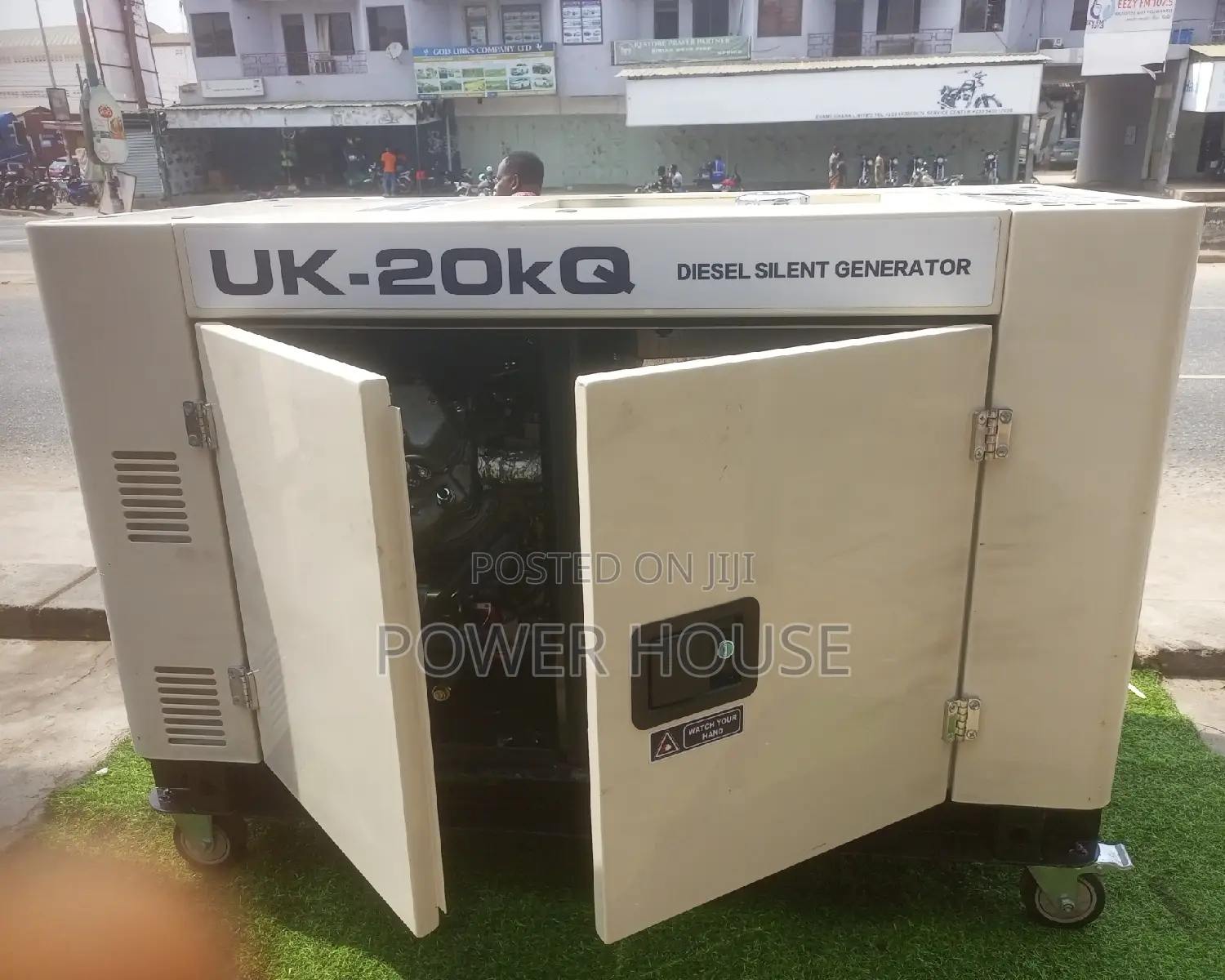 UK Double Doors Diesel Generator 22000w 230v 20kva Generator