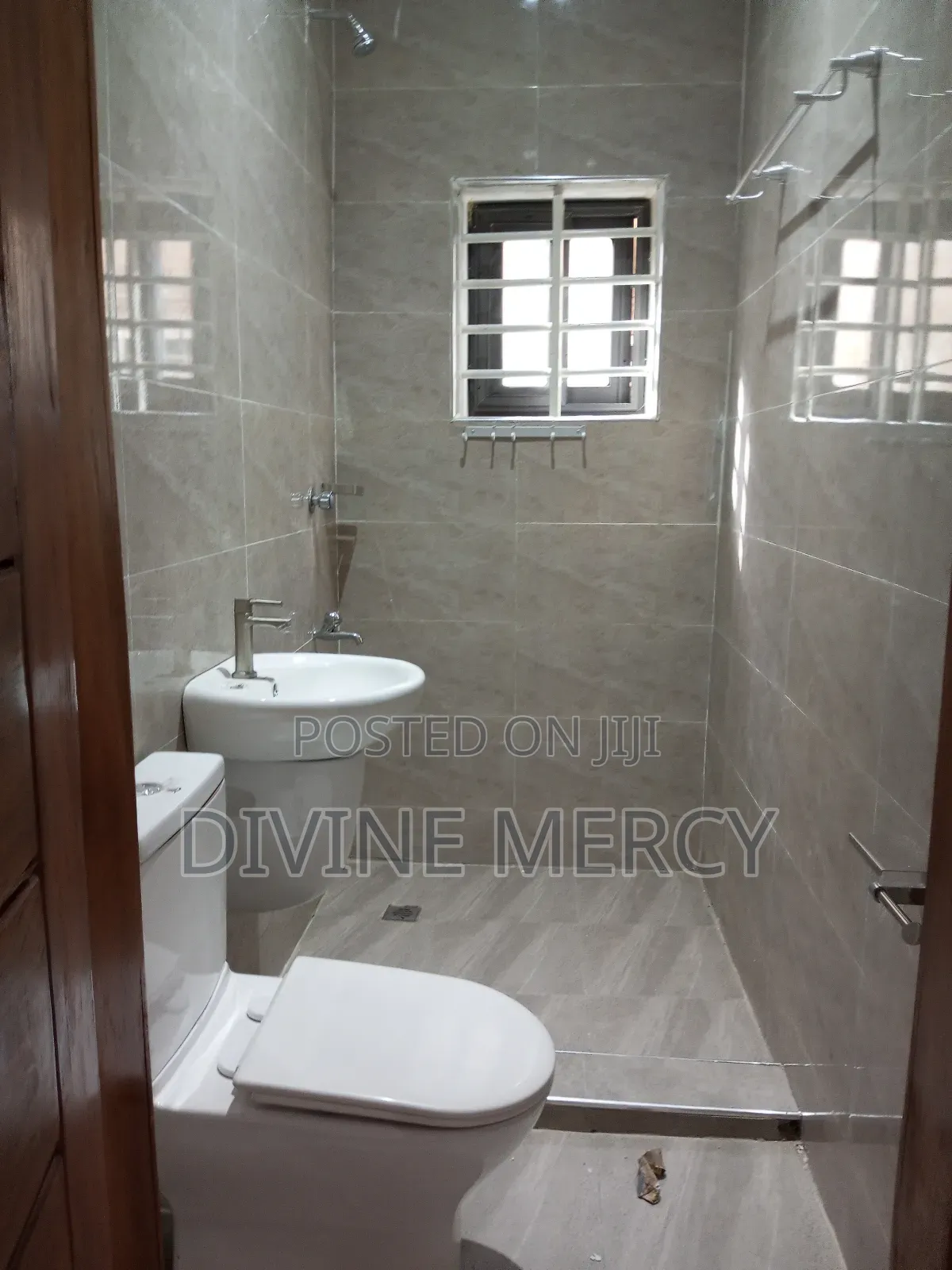 2bdrm Apartment in Tuba, Awutu Senya East Municipal for rent