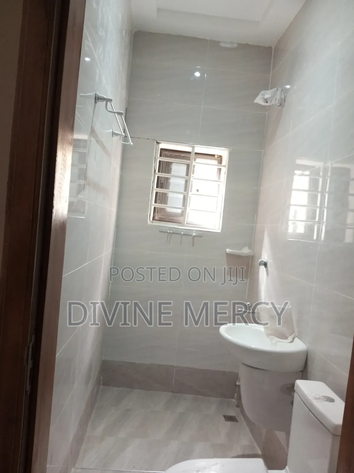 2bdrm Apartment in Tuba, Awutu Senya East Municipal for rent