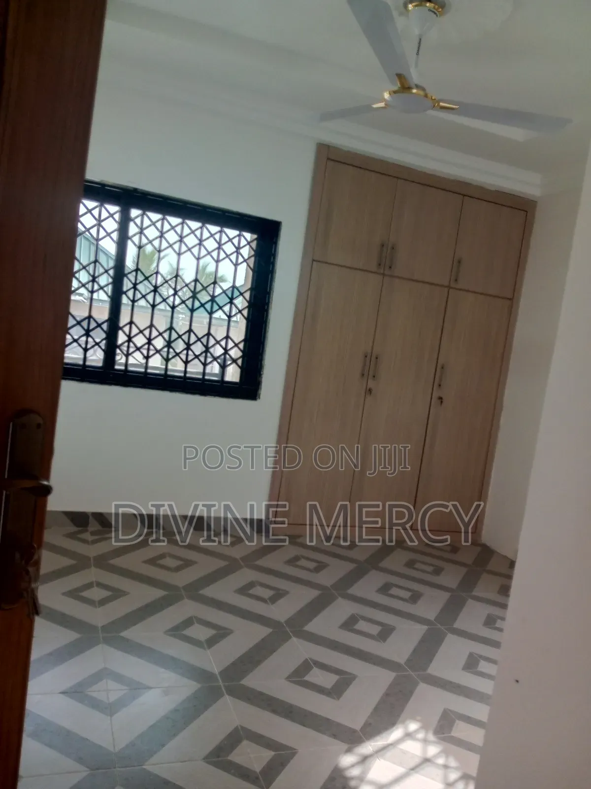 3bdrm Apartment in Offankor Kasoa, Awutu Senya East Municipal for rent