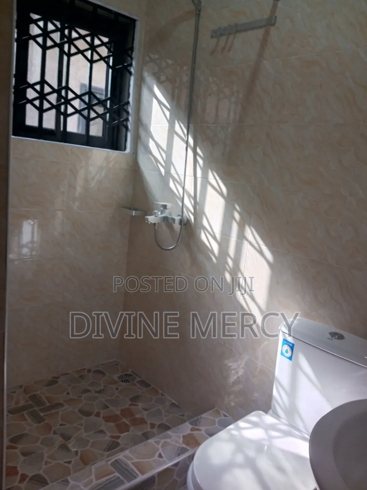 3bdrm Apartment in Offankor Kasoa, Awutu Senya East Municipal for rent