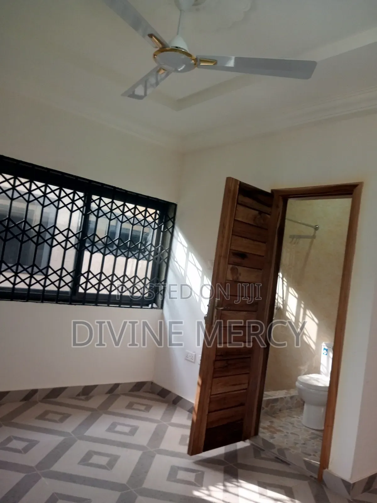 3bdrm Apartment in Offankor Kasoa, Awutu Senya East Municipal for rent