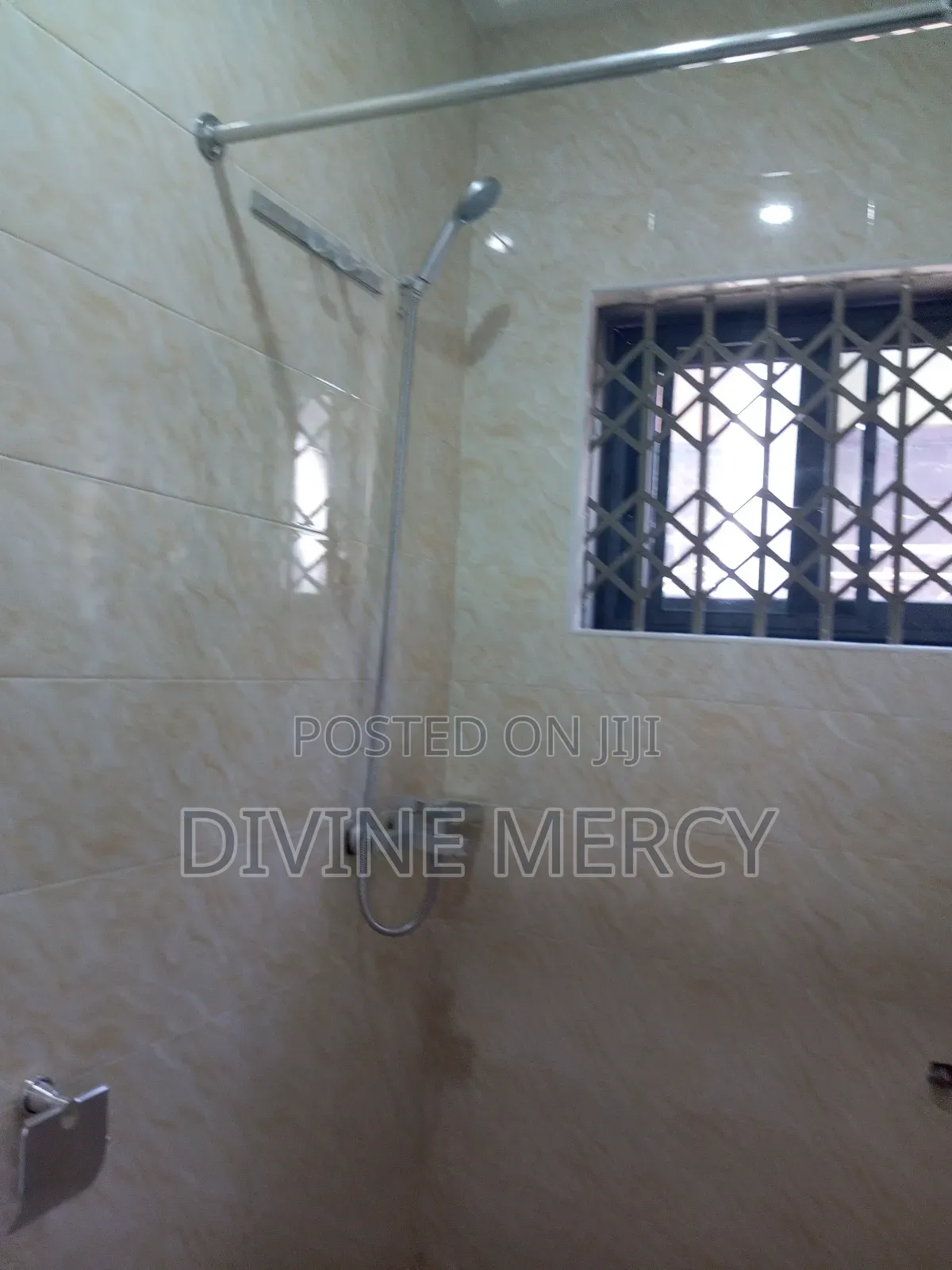 3bdrm Apartment in Offankor Kasoa, Awutu Senya East Municipal for rent