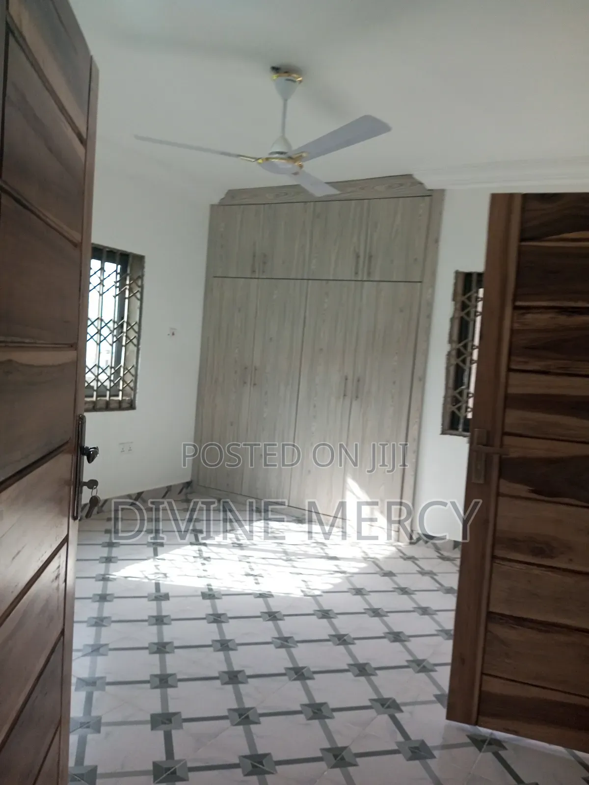 3bdrm Apartment in Offankor Kasoa, Awutu Senya East Municipal for rent
