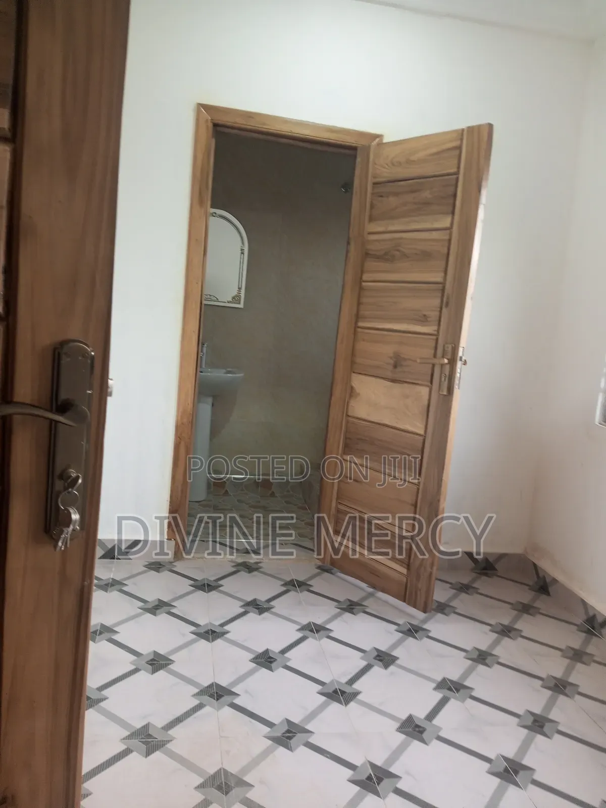 3bdrm Apartment in Offankor Kasoa, Awutu Senya East Municipal for rent
