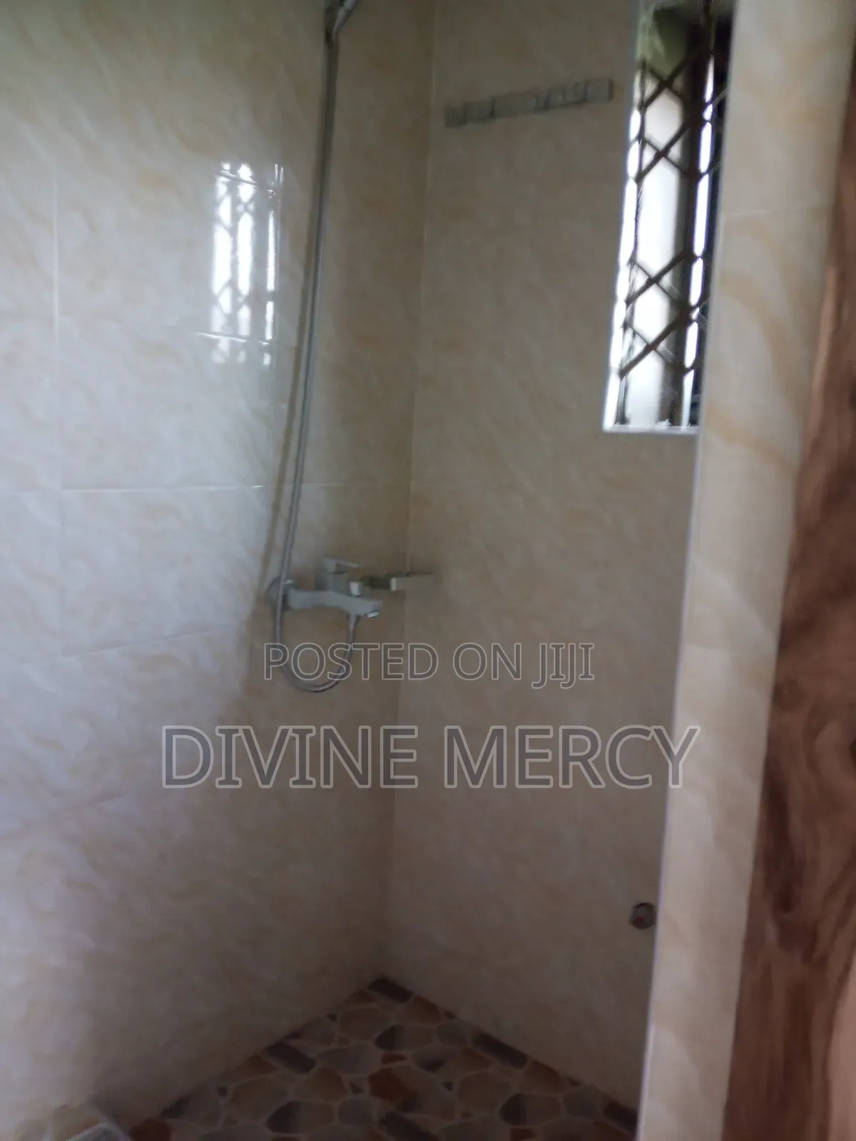 3bdrm Apartment in Offankor Kasoa, Awutu Senya East Municipal for rent
