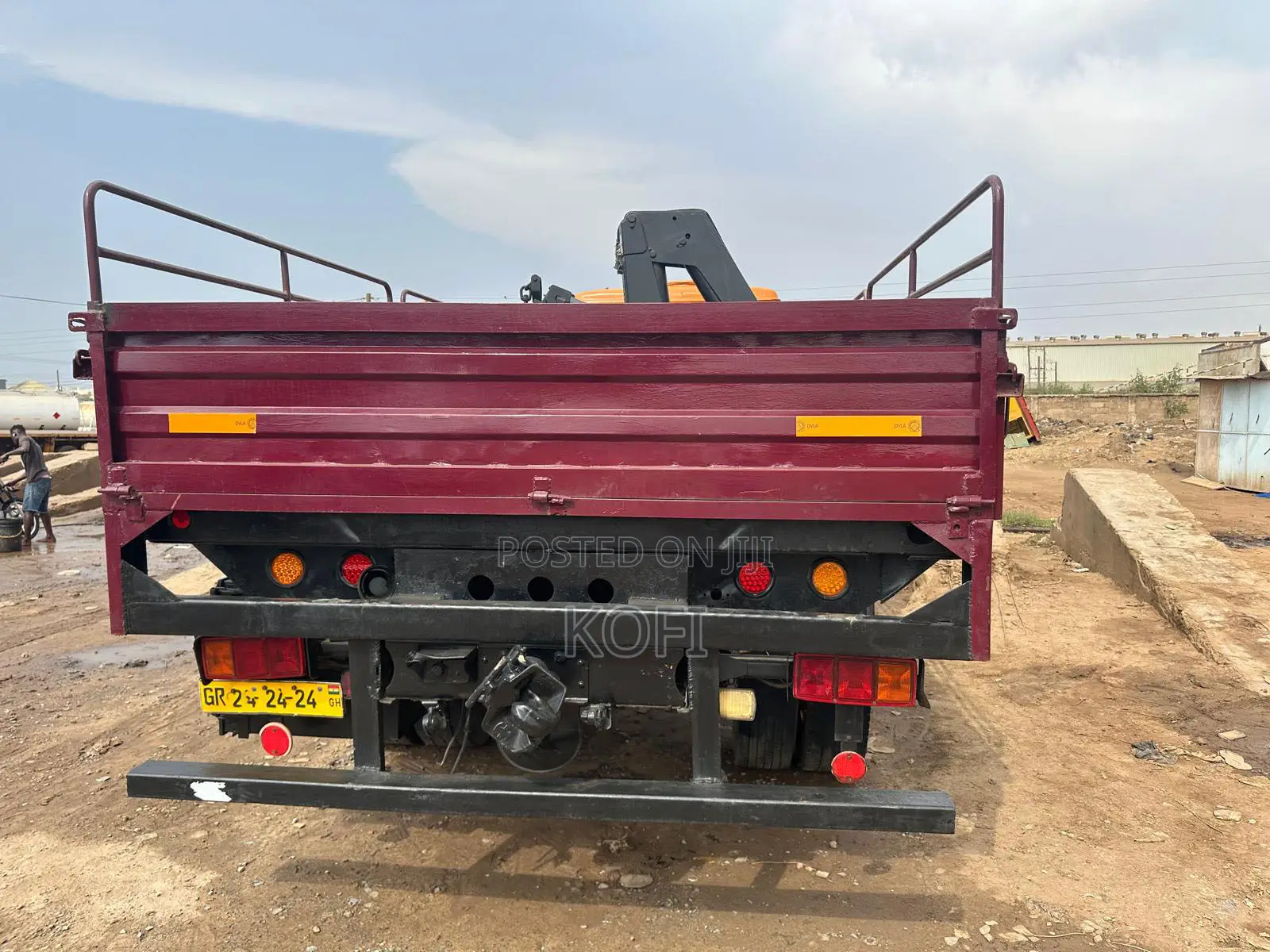 Self Loader Crane-Mercedes Benz Self Loader Crane Truck