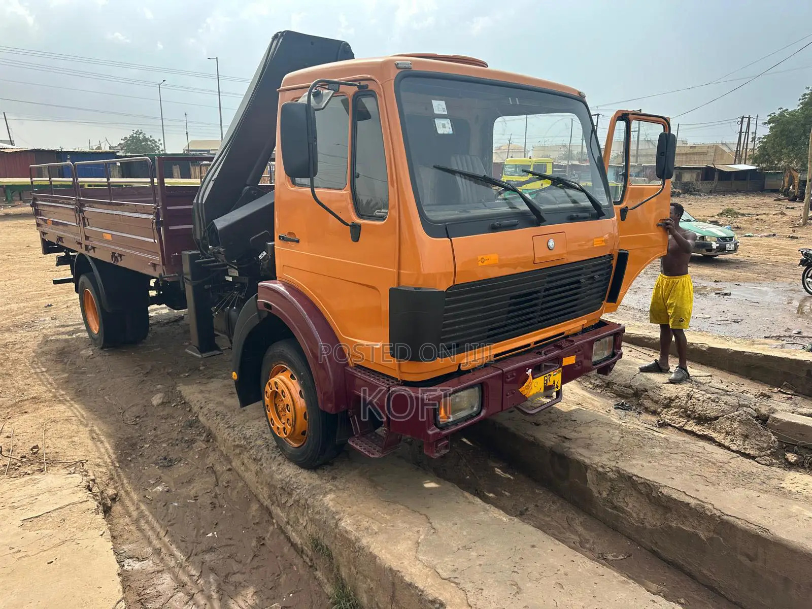 Self Loader Crane-Mercedes Benz Self Loader Crane Truck