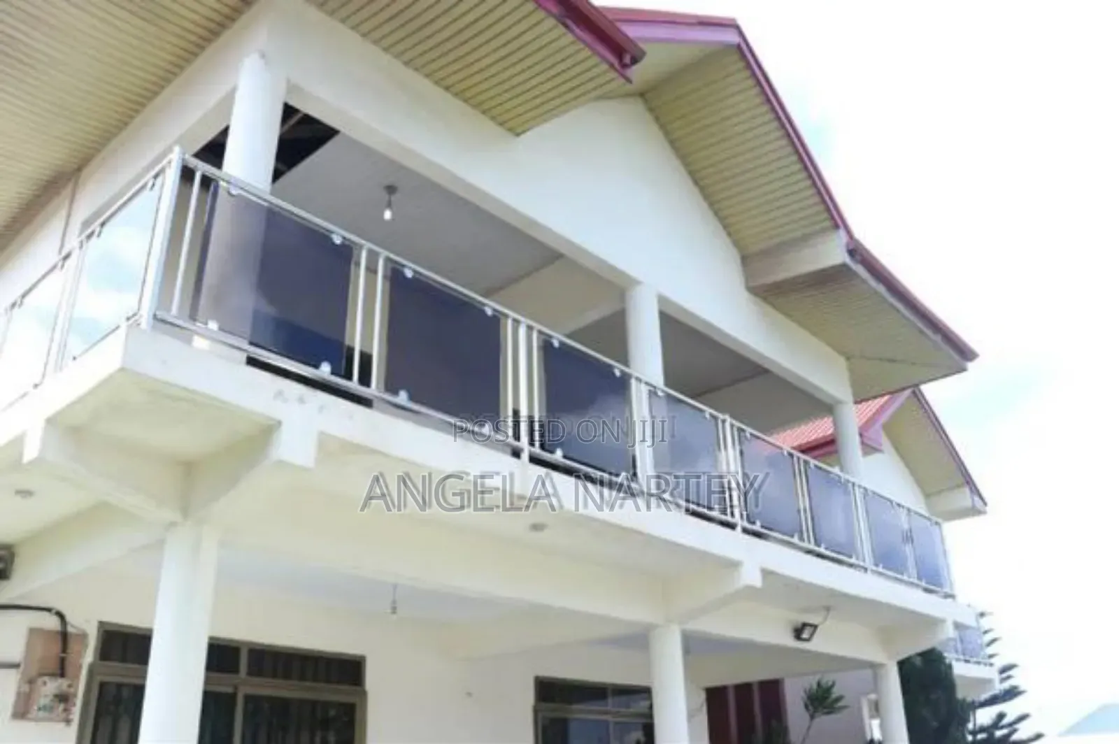 9bdrm House in Nungua Adogonor, Accra Metropolitan for sale