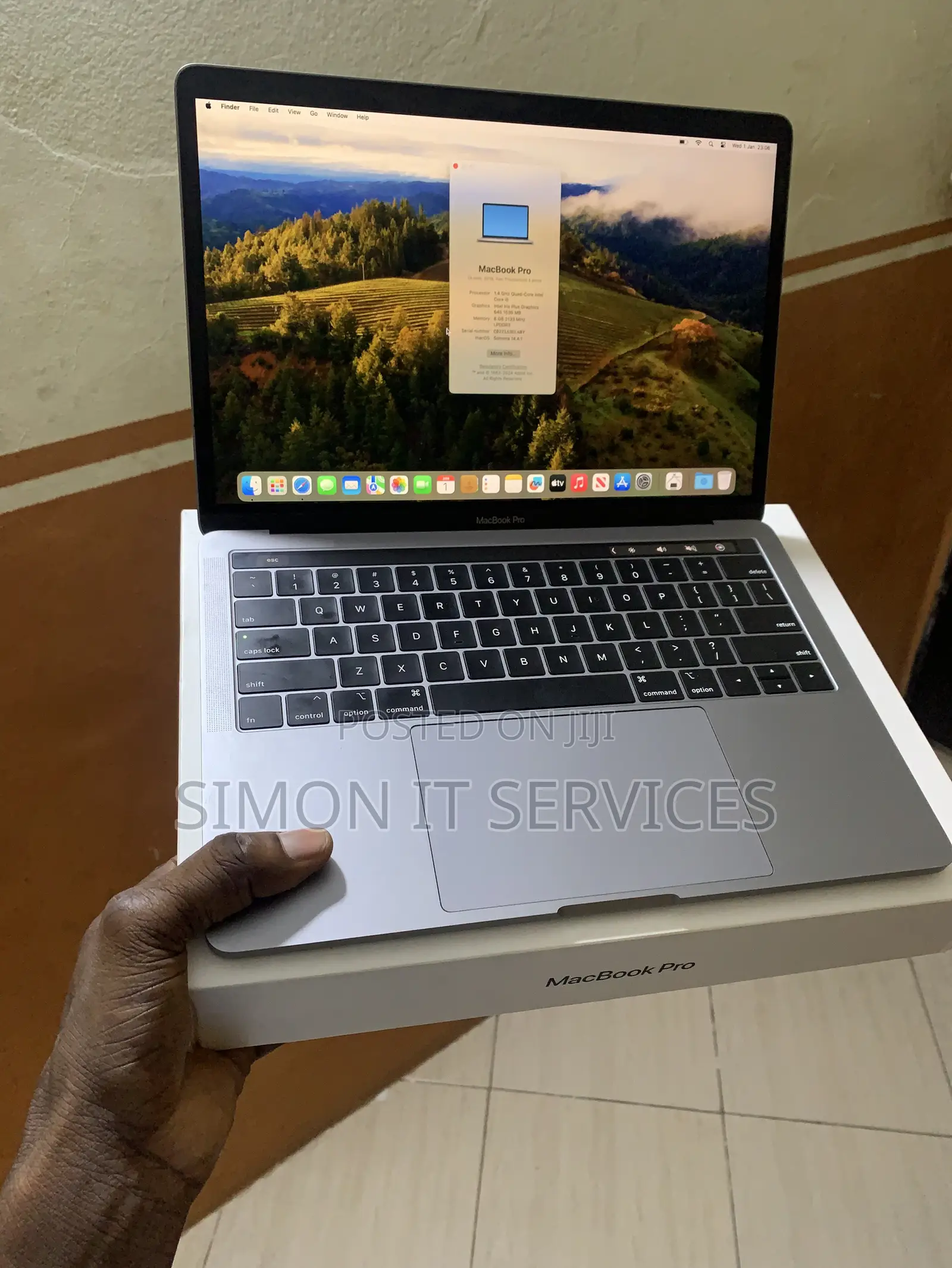 Laptop Apple MacBook Pro 2020 16GB Intel Core i5 SSD 500GB