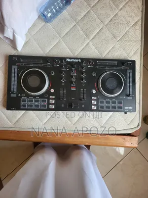 Mixtrack Platinum Dj Controller