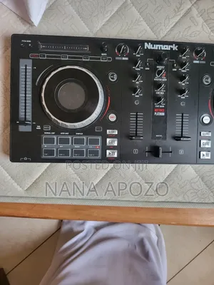 Mixtrack Platinum Dj Controller