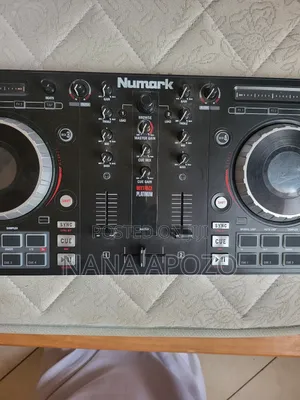 Mixtrack Platinum Dj Controller