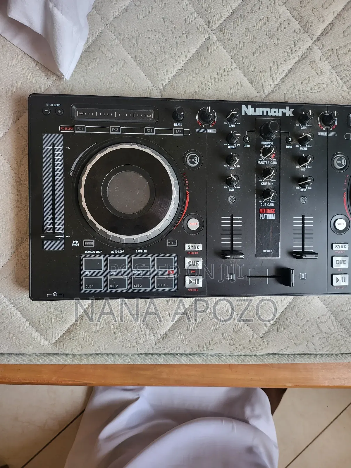 Mixtrack Platinum Dj Controller