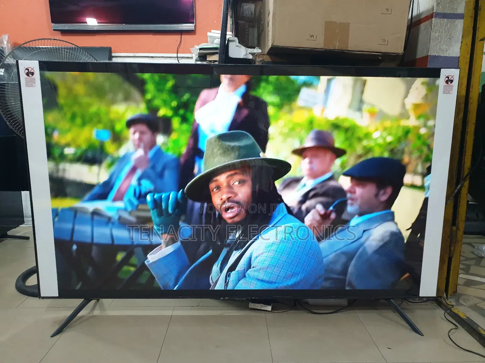 75"Crystal Uhd HDR Samsung Smart Satellite TV