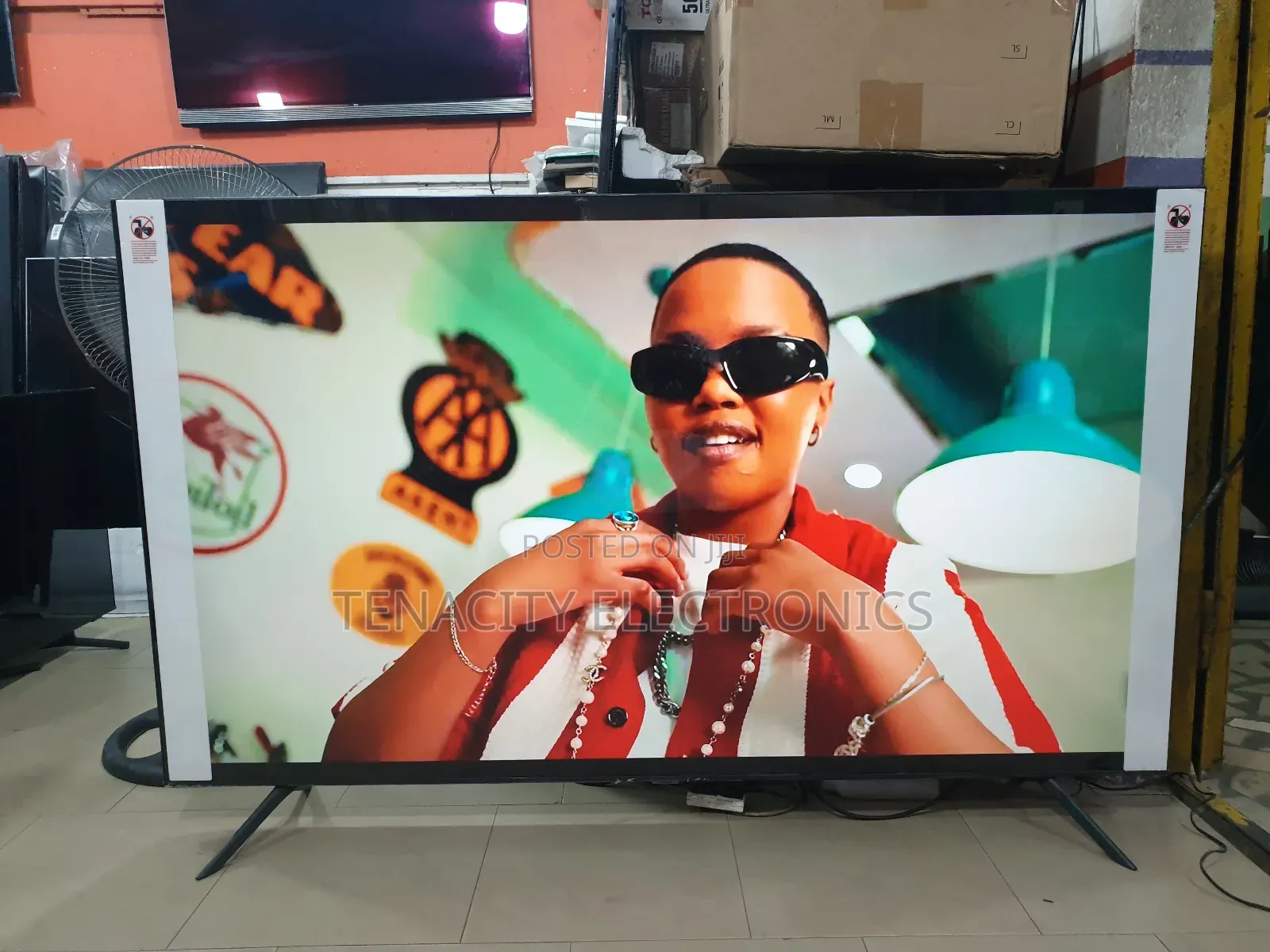 75"Crystal Uhd HDR Samsung Smart Satellite TV