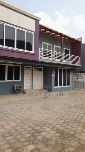 4bdrm House In Oyarifa High Tension For Sale