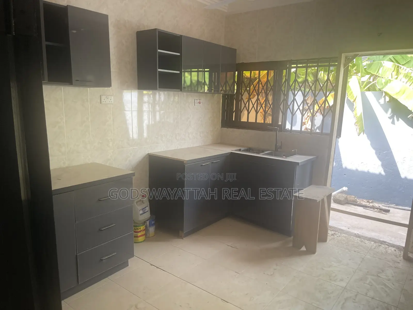 3bdrm House in East Legon, Adjiriganor for rent
