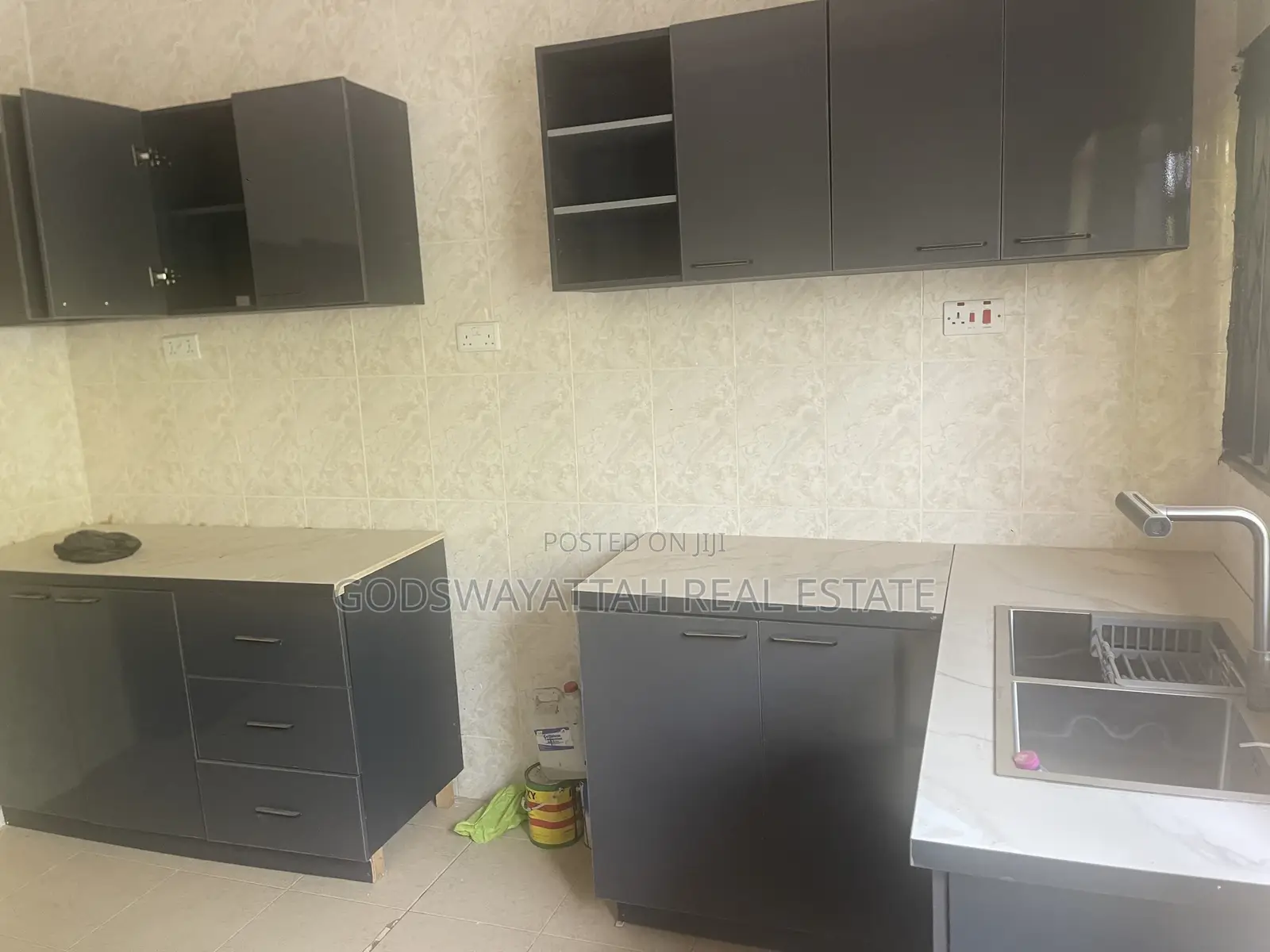 3bdrm House in East Legon, Adjiriganor for rent